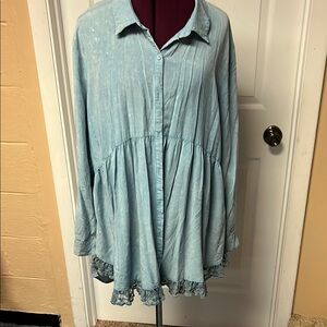 Umgee Sky Blue Casual Top